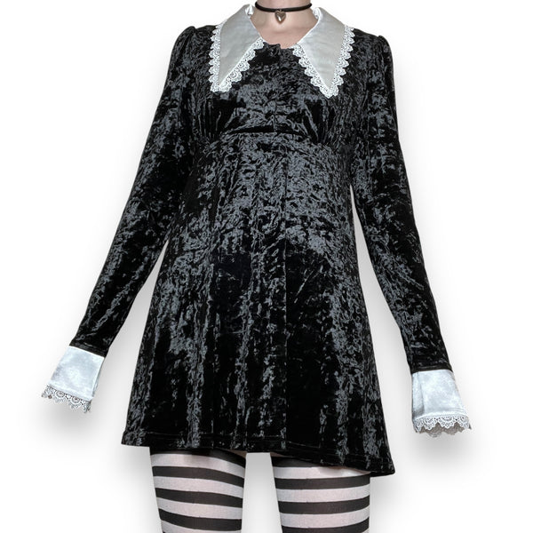 witchy crushed velvet babydoll dress (m)