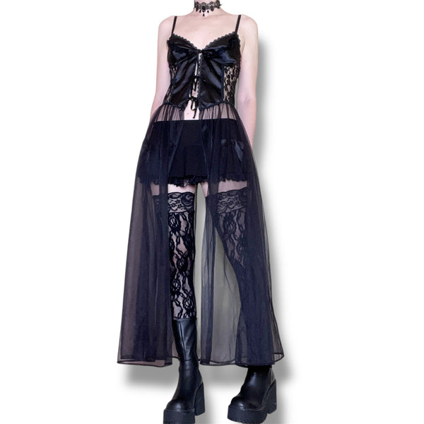 vampire princess vintage slip gown (s-m)