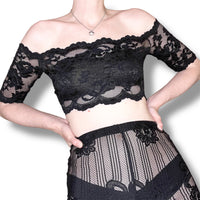 y2k off the shoulder lace top (m)
